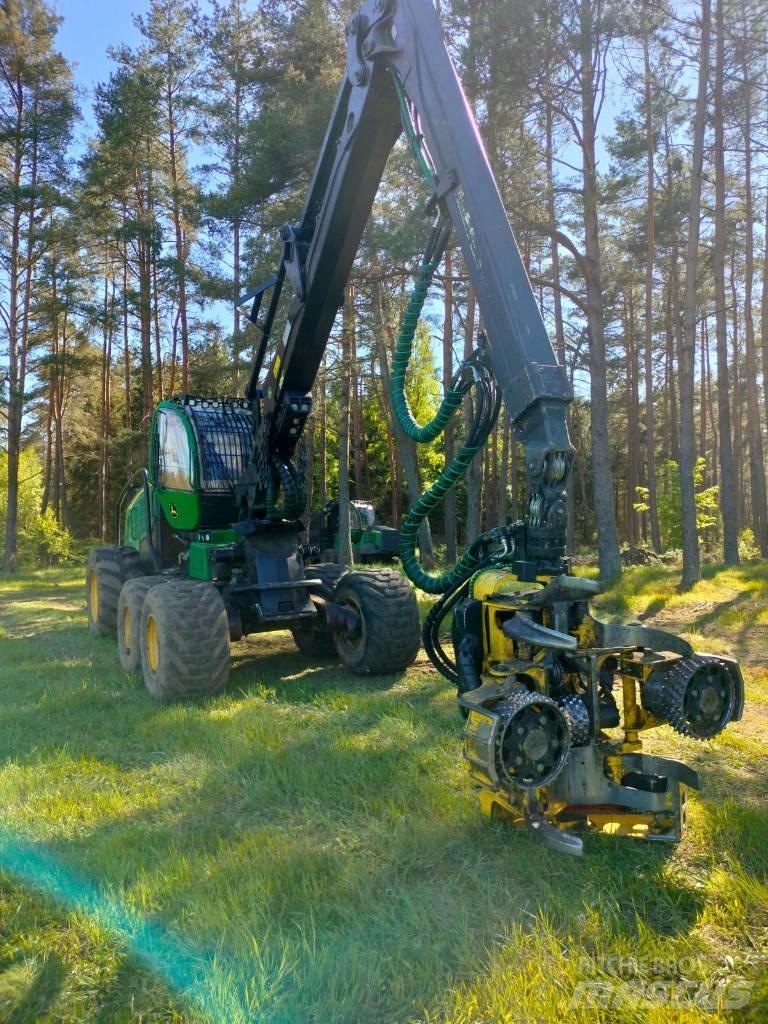John Deere 1270 G Skördare