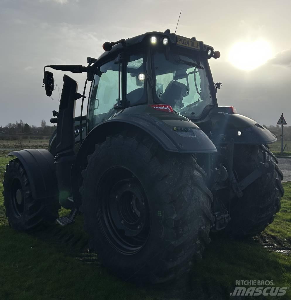 Valtra T235 Traktorer