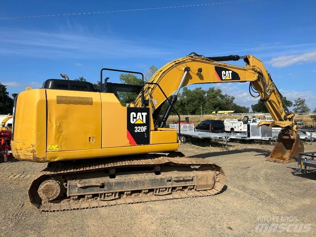 CAT 320 FL Bandgrävare