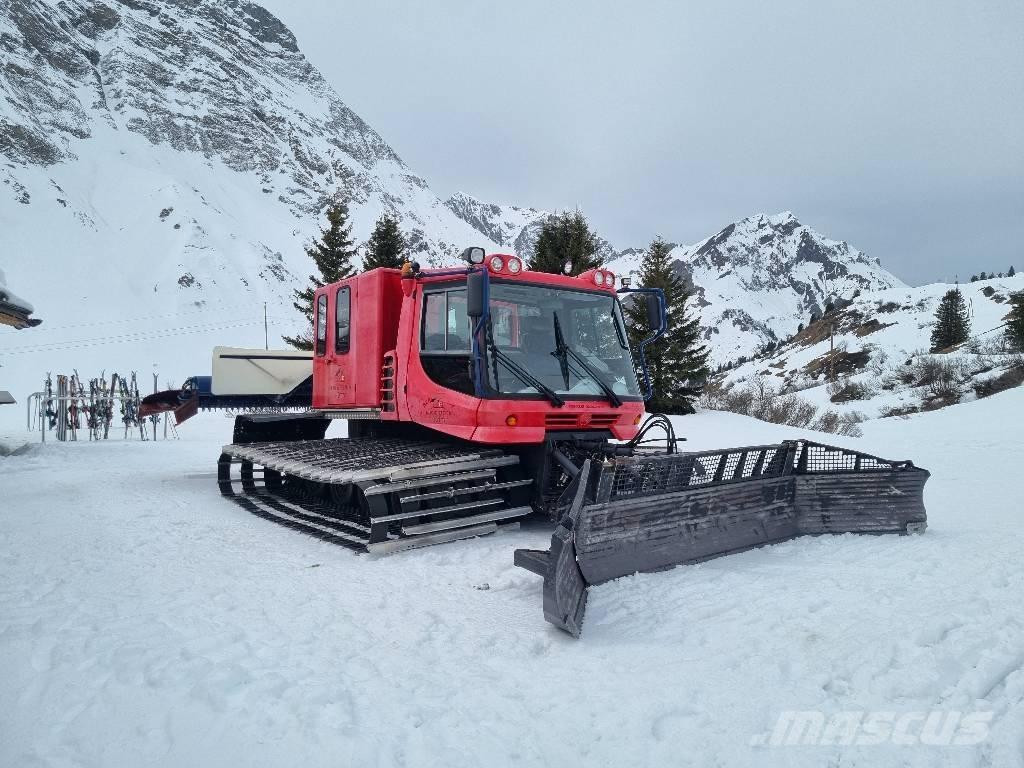  Pistenbully 300 DD Snöplogar