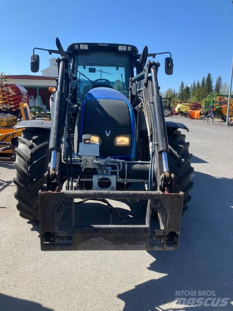 Valtra T 151 Traktorer