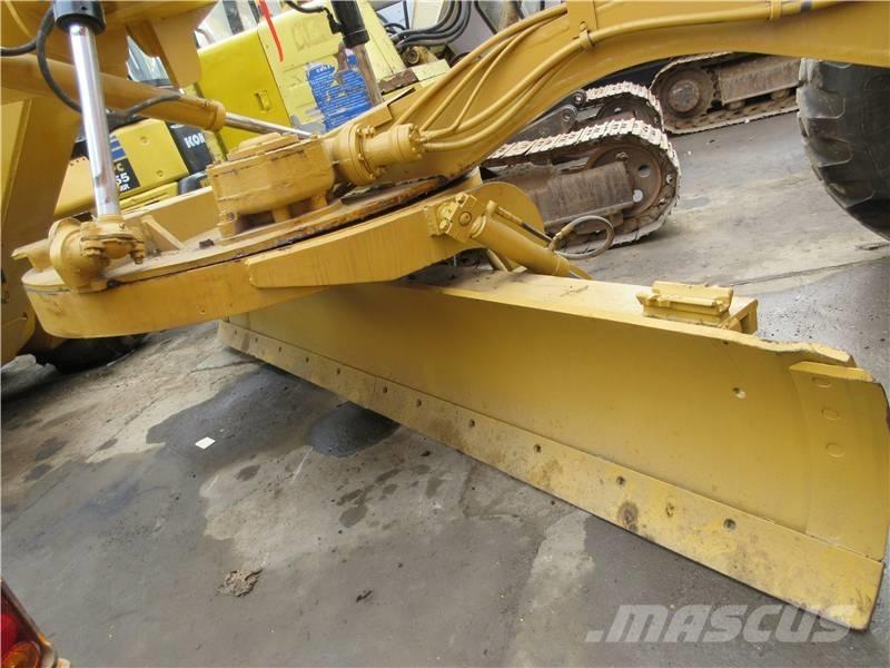 CAT 144 K Väghyvlar