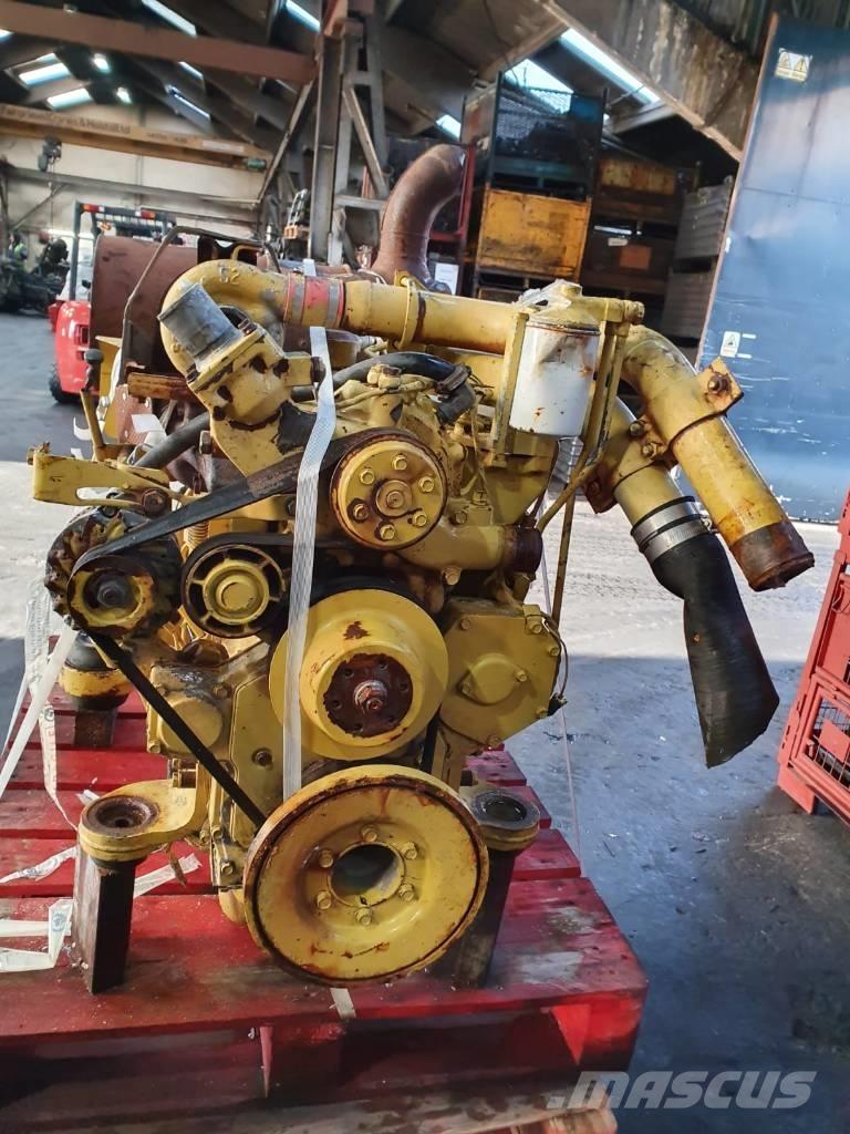 Komatsu SA6D95L-1 Bandgrävare