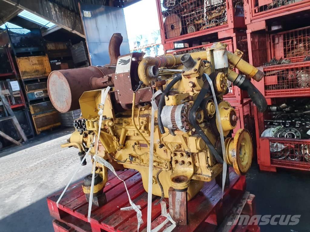 Komatsu SA6D95L-1 Bandgrävare