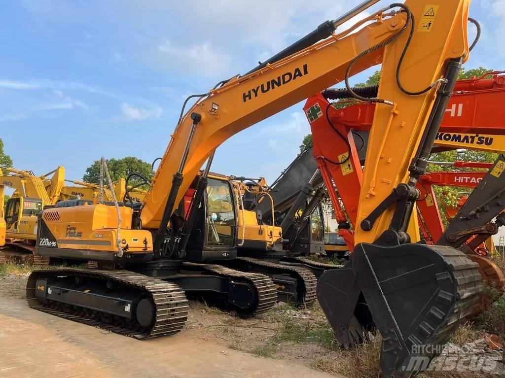 Hyundai R220LC-9S Hjulgrävare