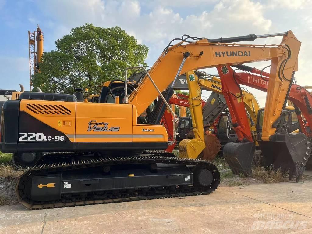 Hyundai R220LC-9S Hjulgrävare