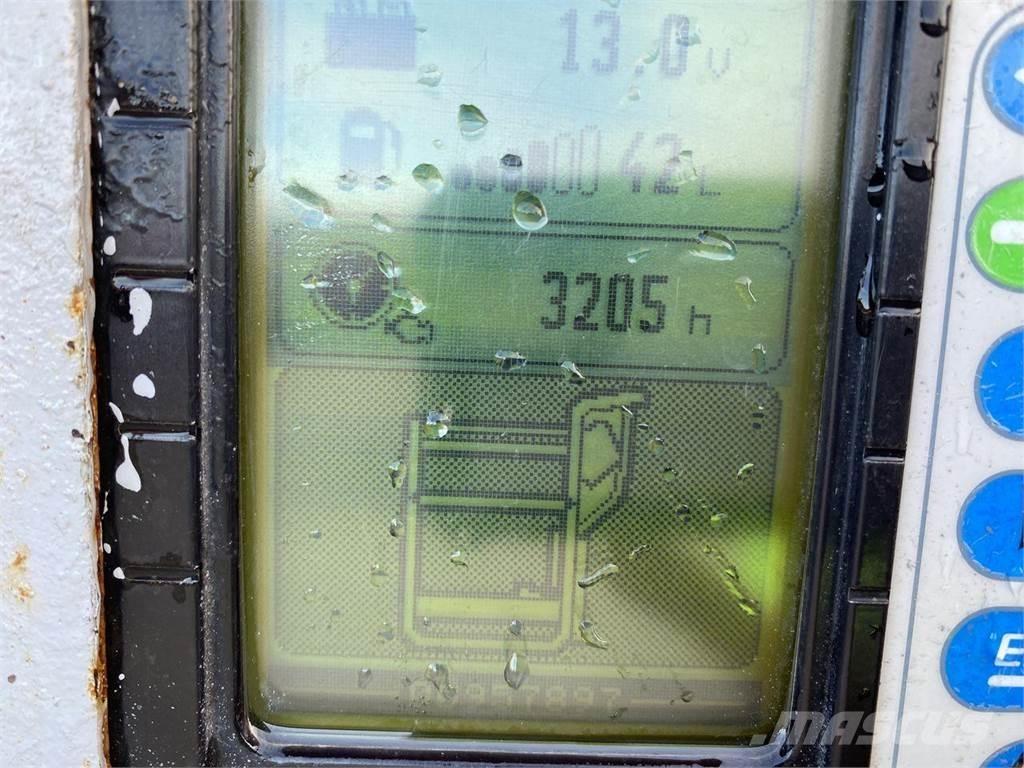 Manitou 260TJ Bomliftar