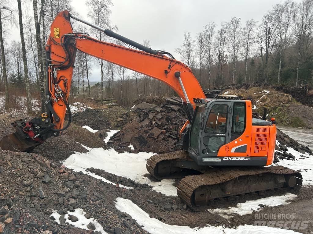 Doosan DX 235 LCR-5 Bandgrävare