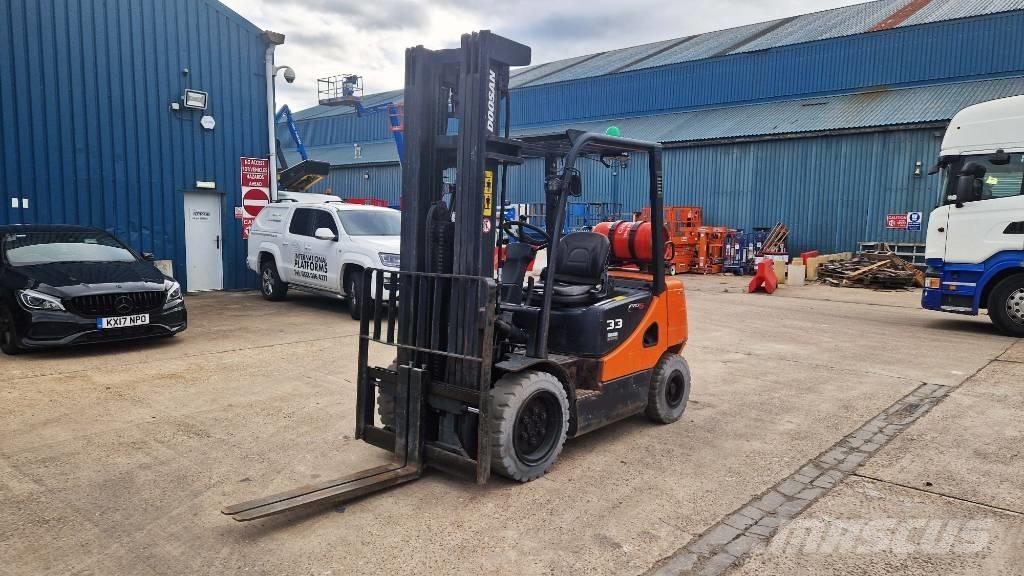 Doosan G 33 P-5 Gasolmotviktstruckar