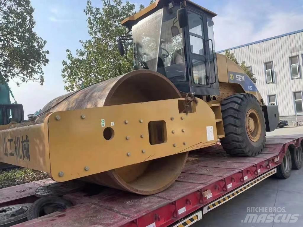 SEM 8220 road roller Envalsvältar
