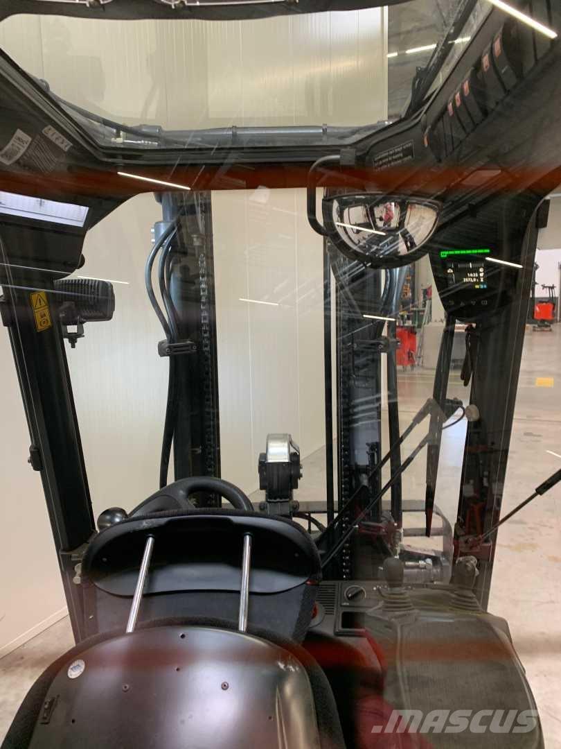 Linde E16 Elmotviktstruckar