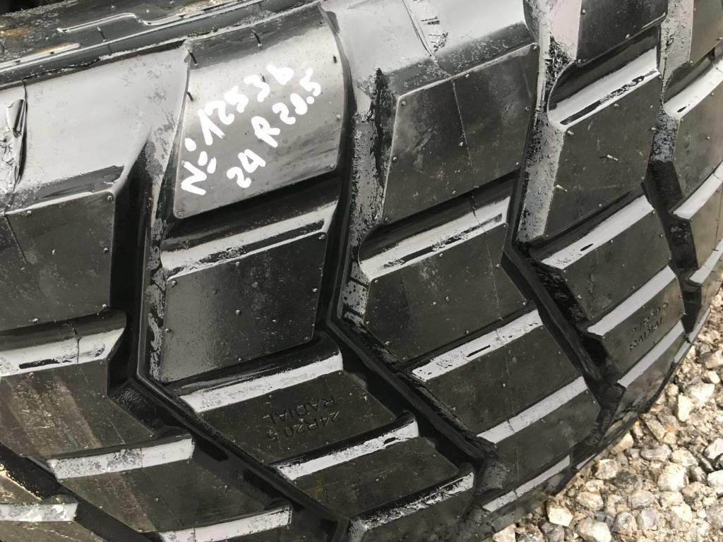  MAGNA TYRES 24R20.5 Däck, hjul och fälgar