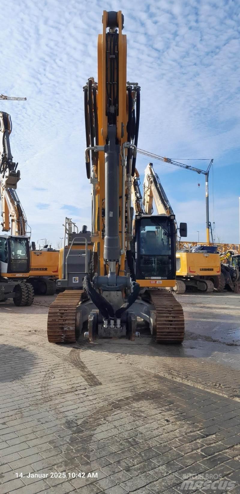 Liebherr R934 Bandgrävare