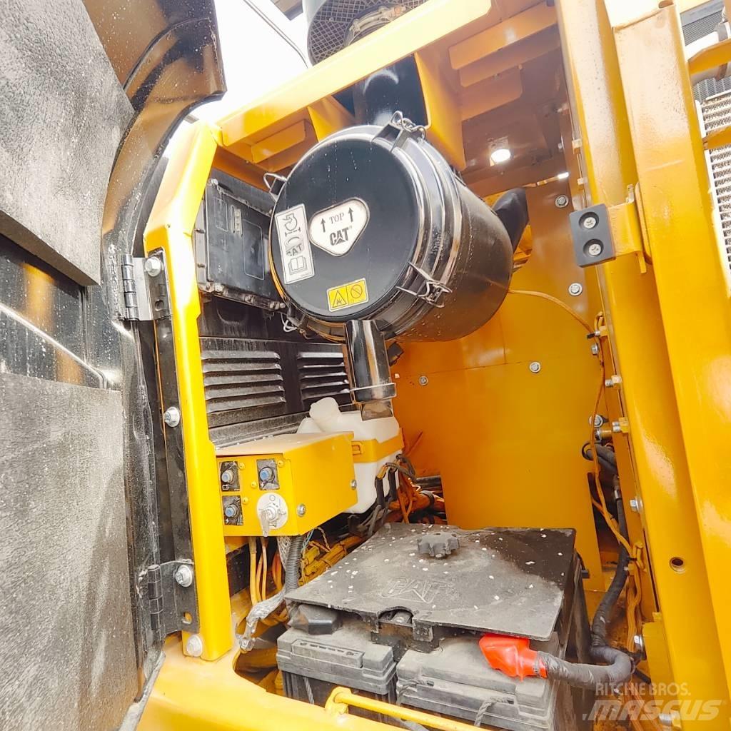 CAT 320D Bandgrävare