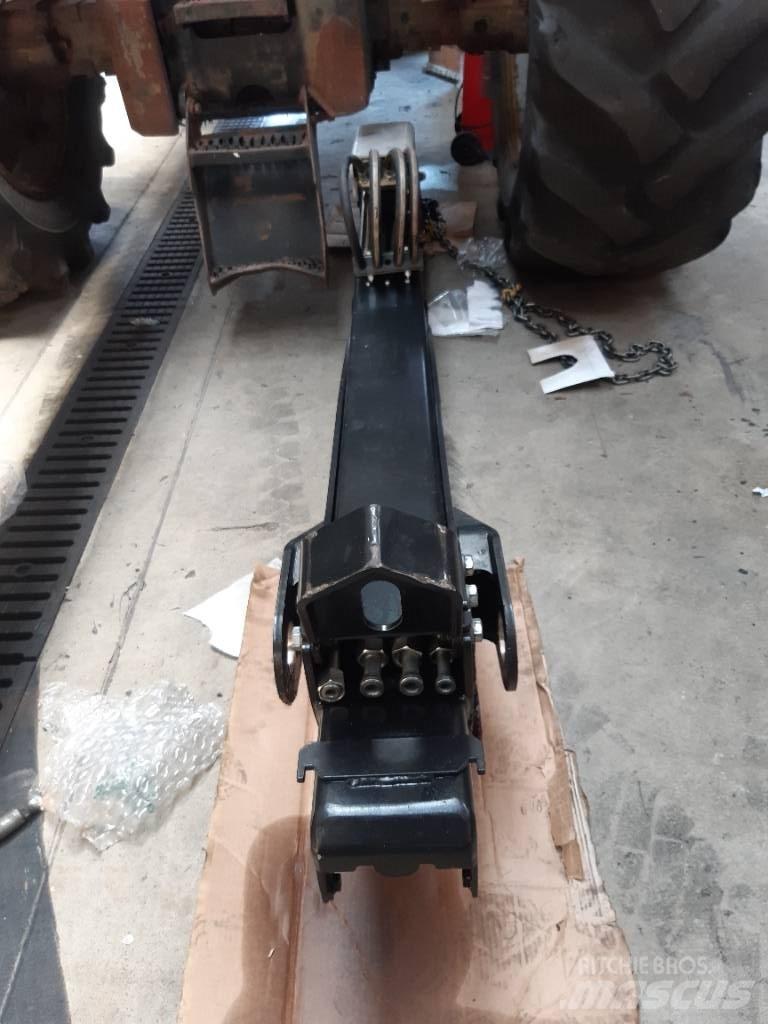 Komatsu 130F Skotarkranar