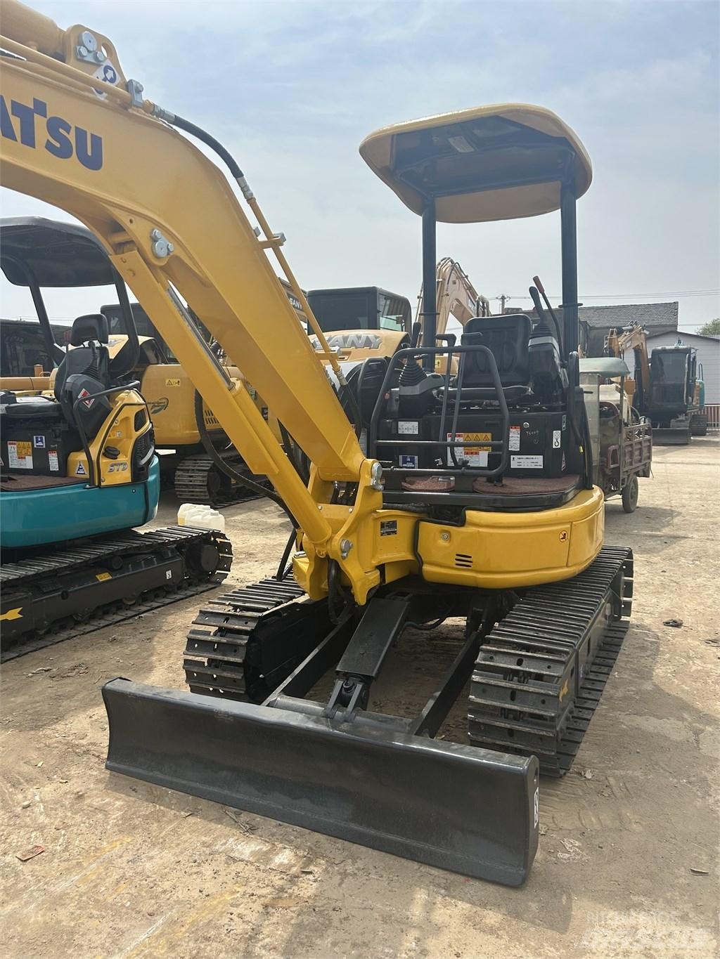 Komatsu PC30 Minigrävare < 7t
