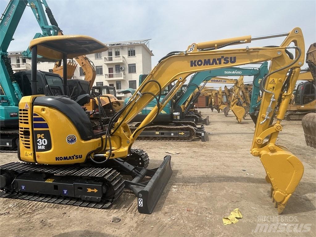 Komatsu PC30 Minigrävare < 7t
