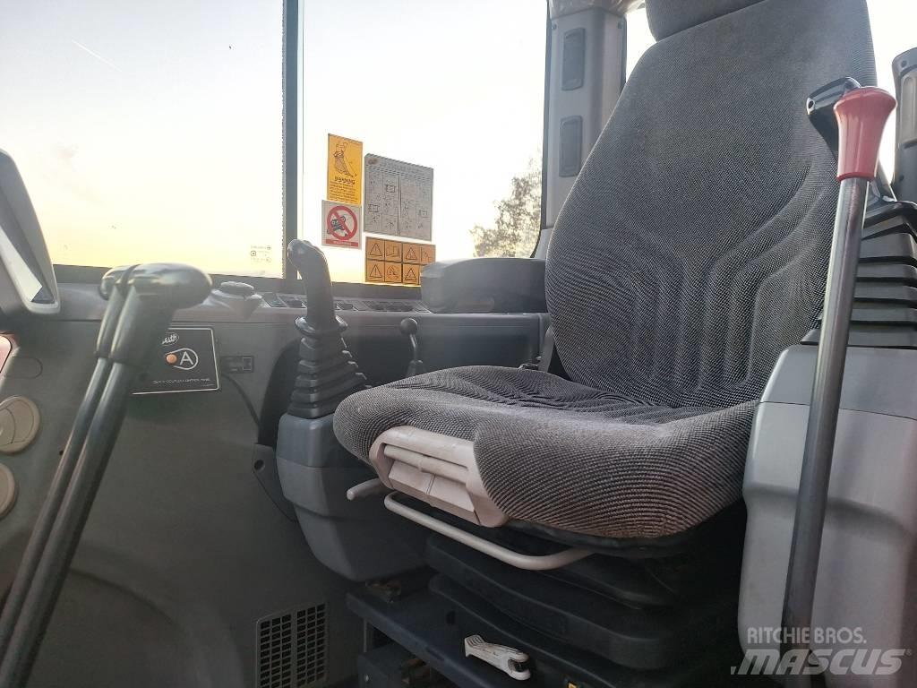 Doosan DX 80 R Midigrävmaskiner 7t - 12t