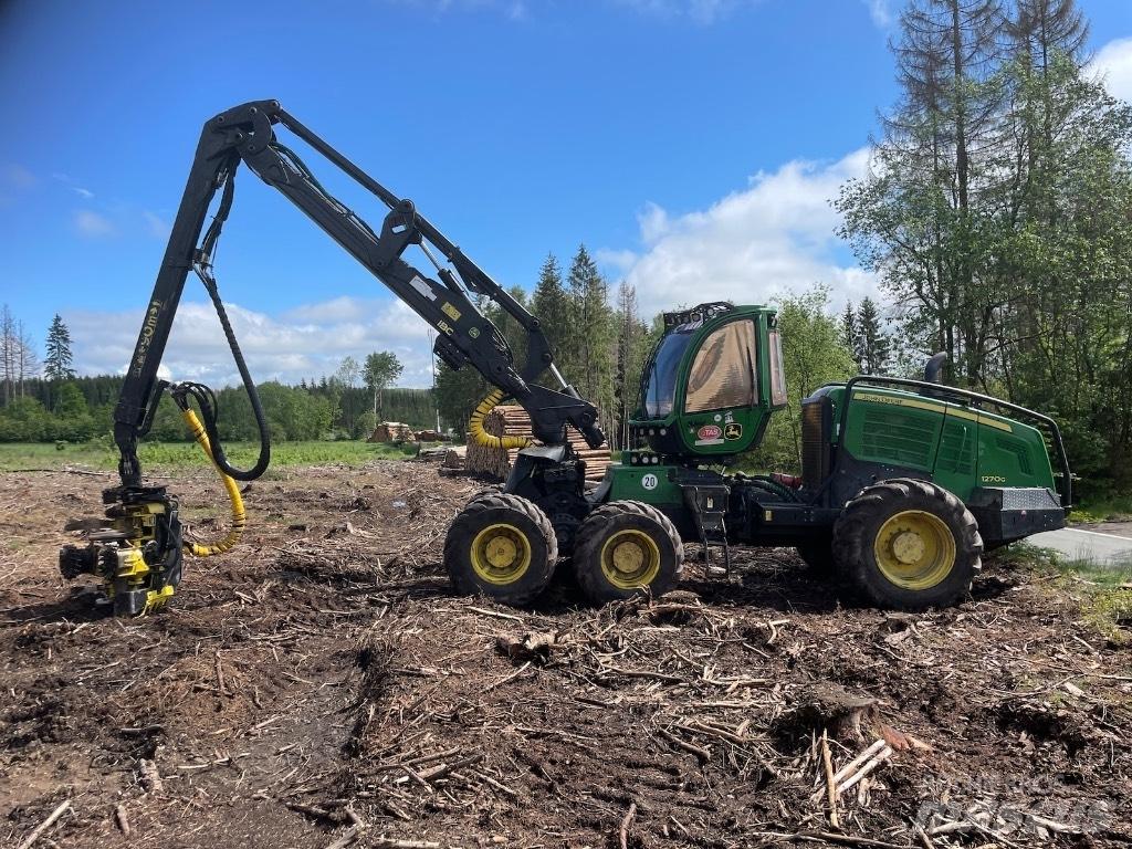 John Deere 1270 G Skördare