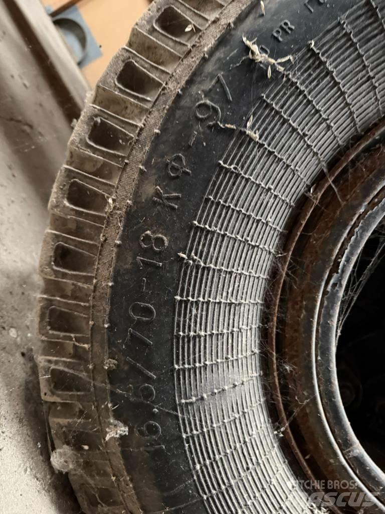 Belarus Tip 11B Tippvagnar