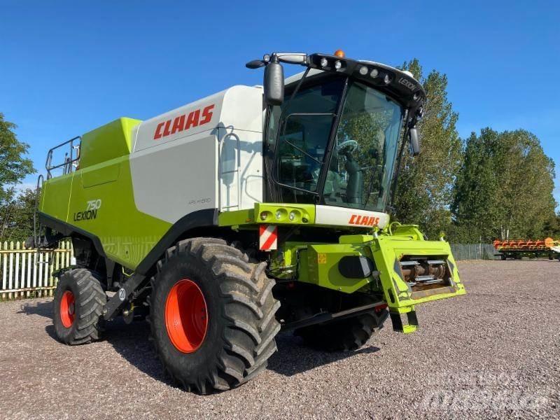 CLAAS LEXION 750 Skördetröskor