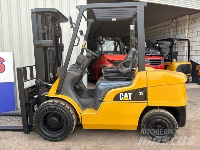 CAT DP 35 N Dieselmotviktstruckar