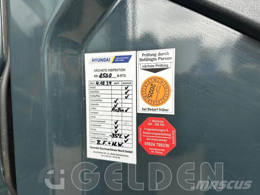 Hyundai HX220L Bandgrävare