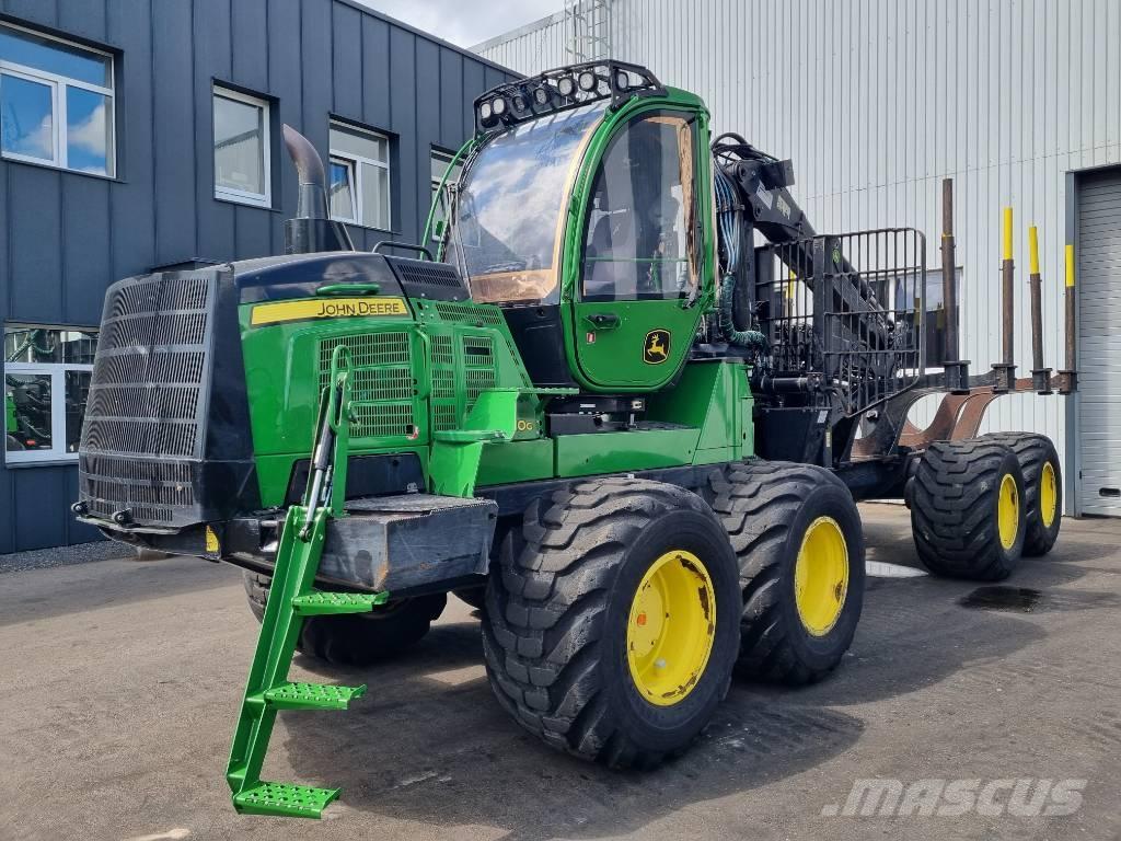 John Deere 1510 G Skotare