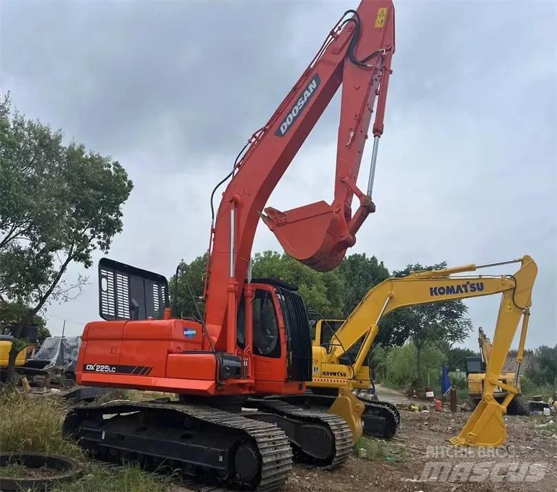 Doosan DX225LC-9C Bandgrävare
