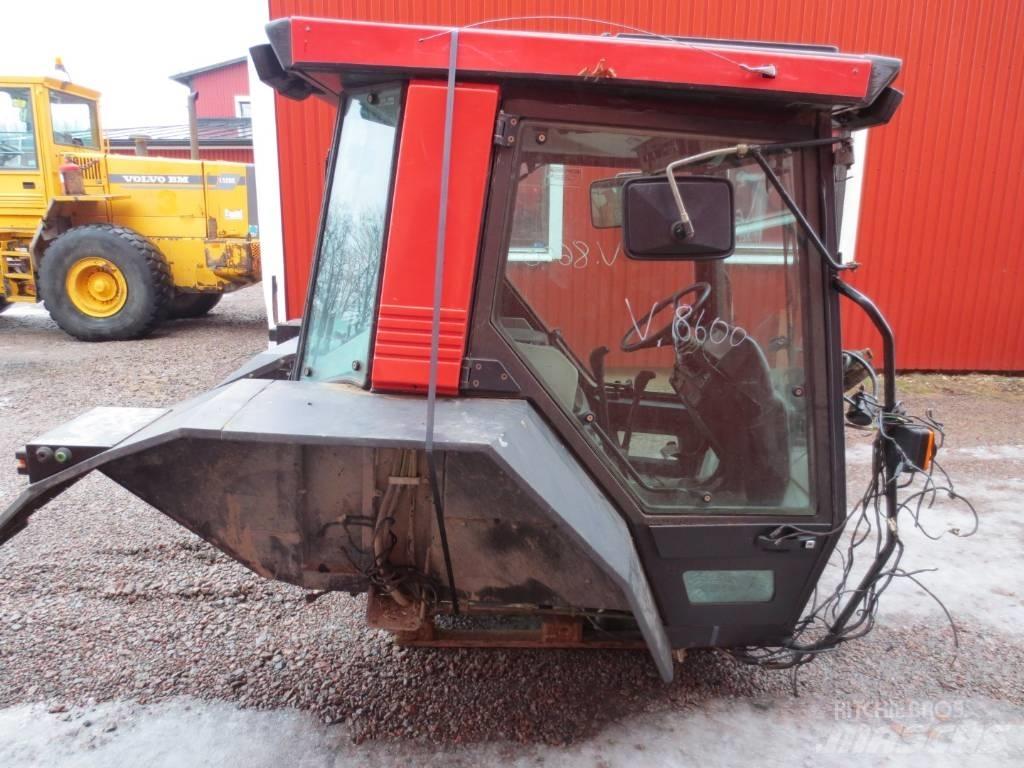 Valmet 8600 Hytter och interiör