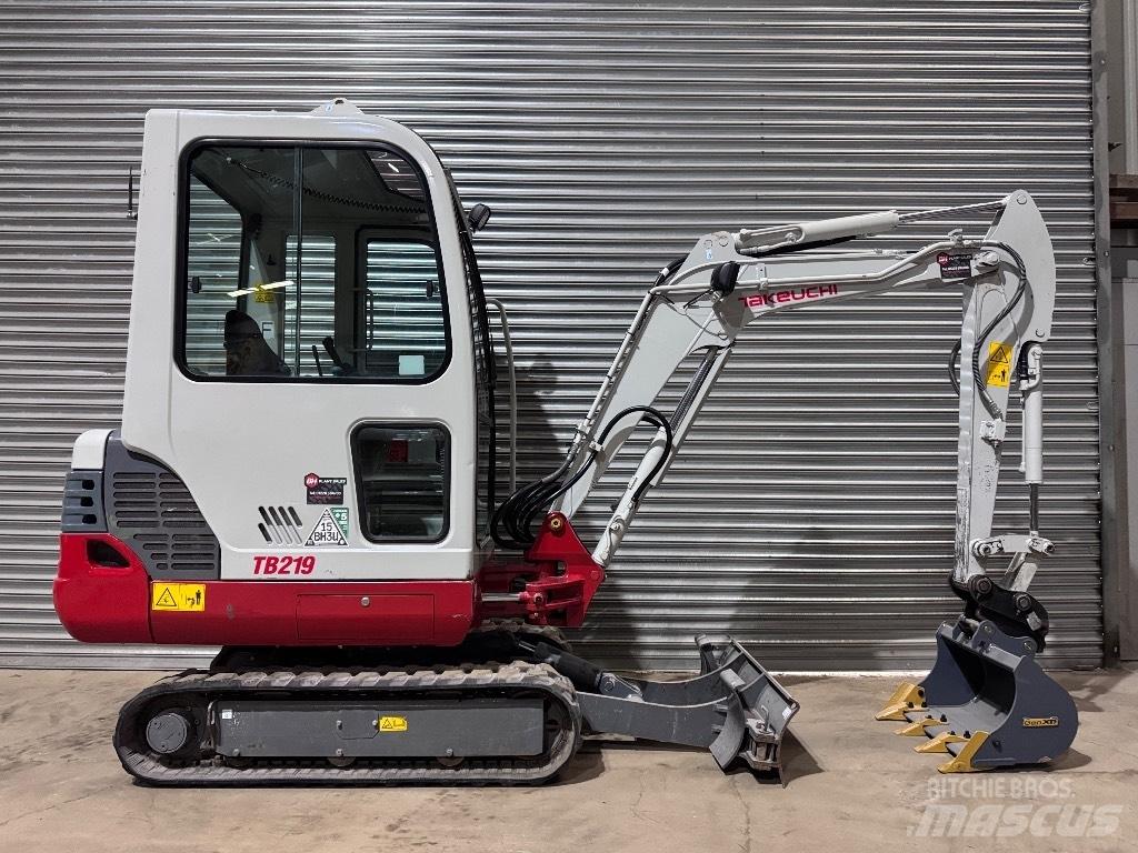 Takeuchi TB 219 Minigrävare < 7t
