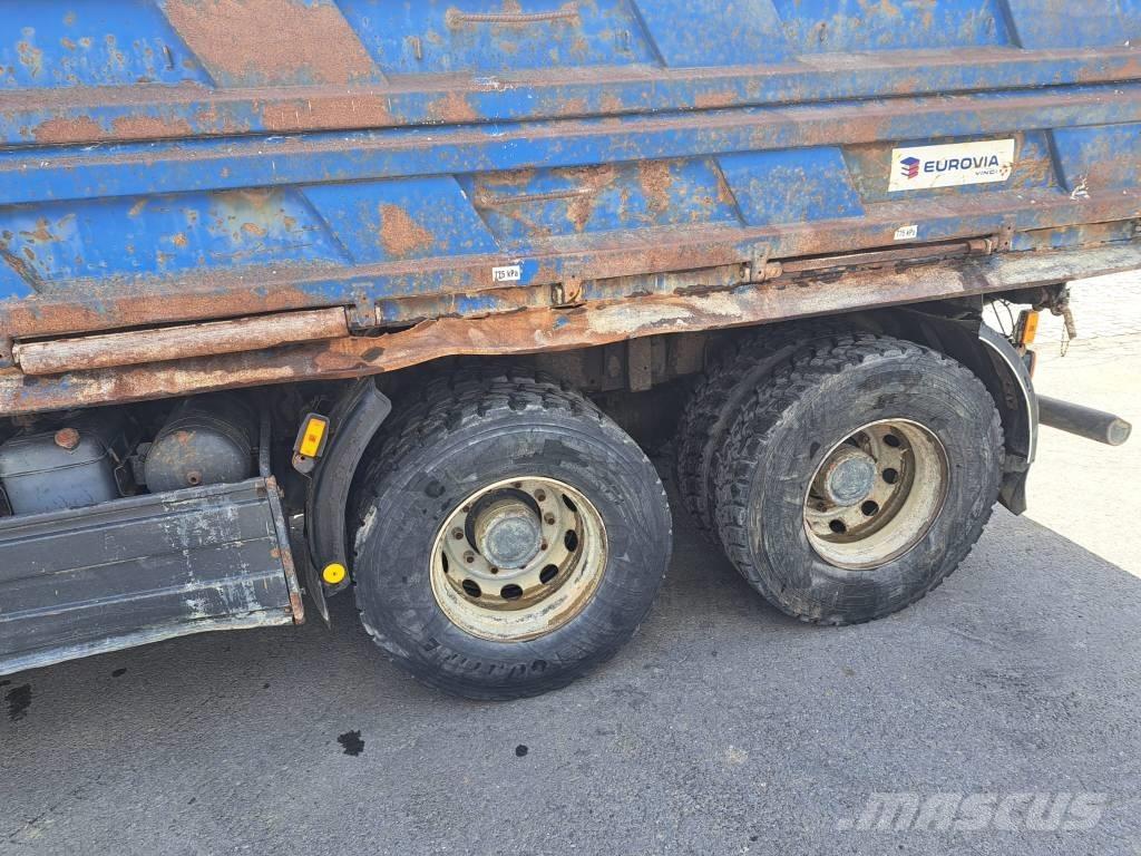 Tatra T 815-2 6x6 Tippbilar