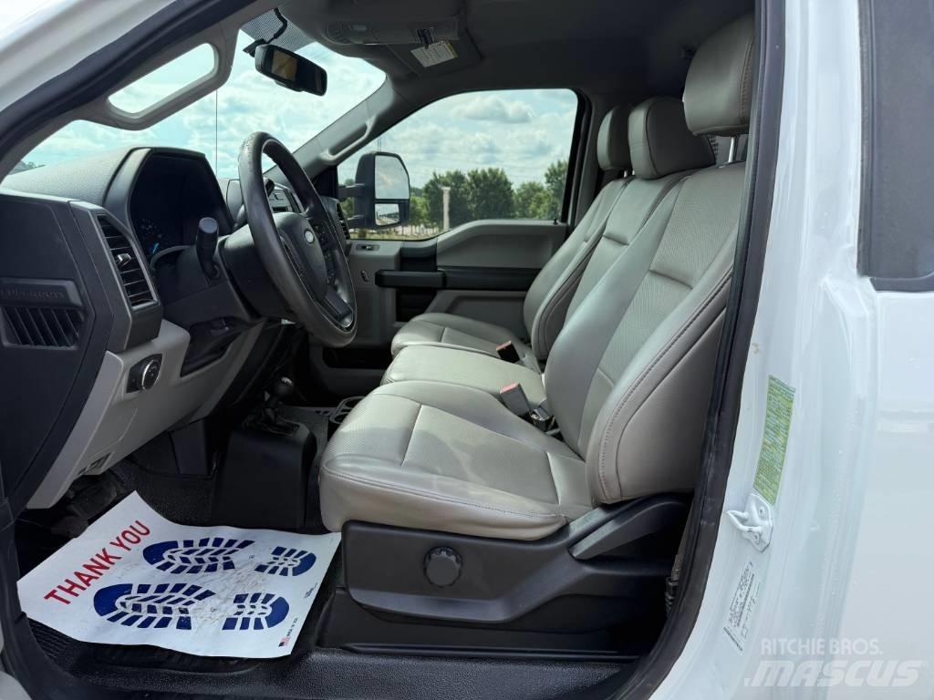 Ford F 450 Plogbilar