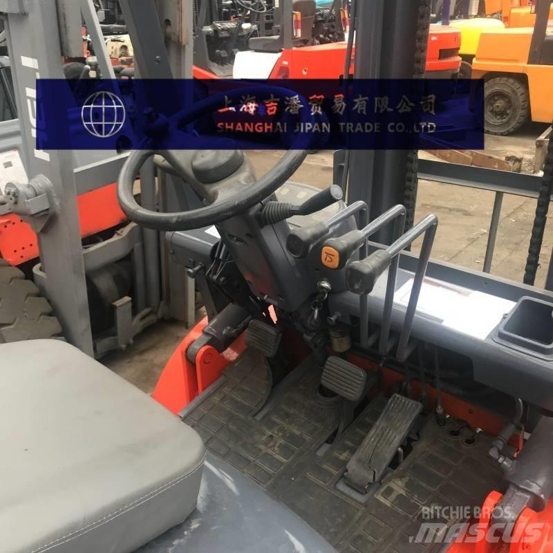 Heli H2000 35 Dieselmotviktstruckar