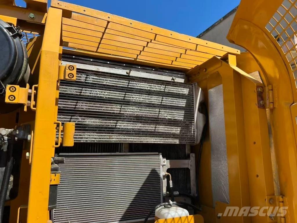CAT 320 C L Bandgrävare
