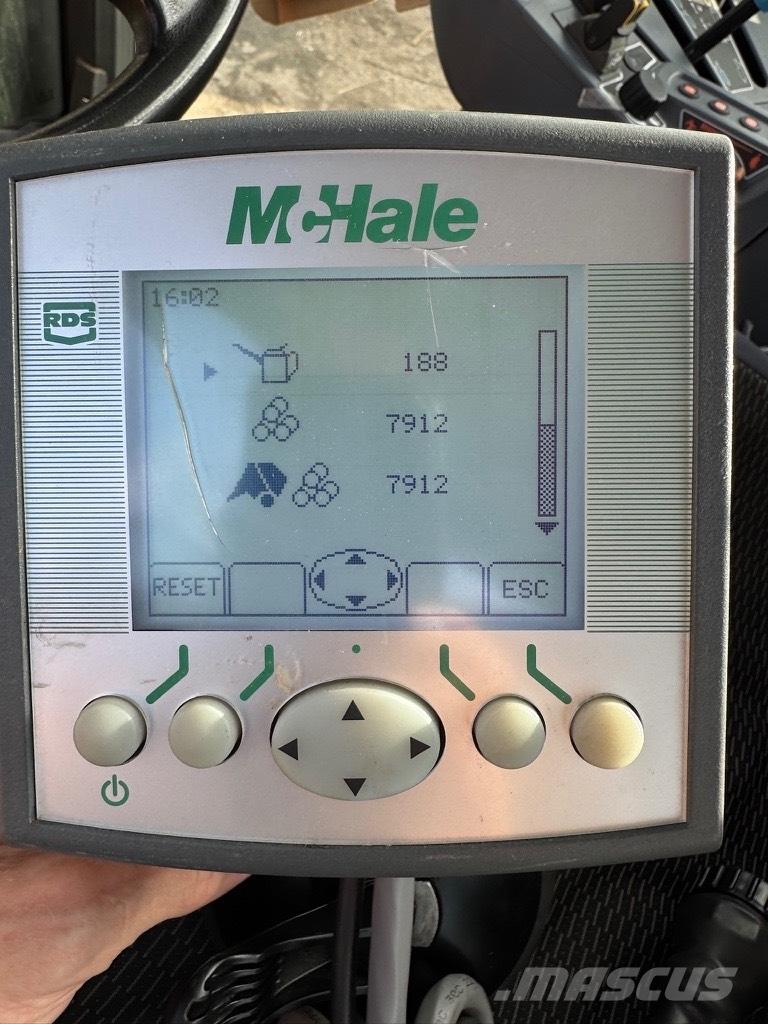 McHale F 5500 Rundbalspressar