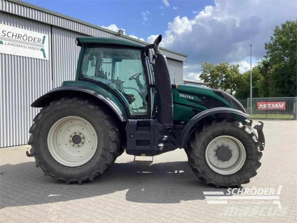Valtra T 154 H Traktorer