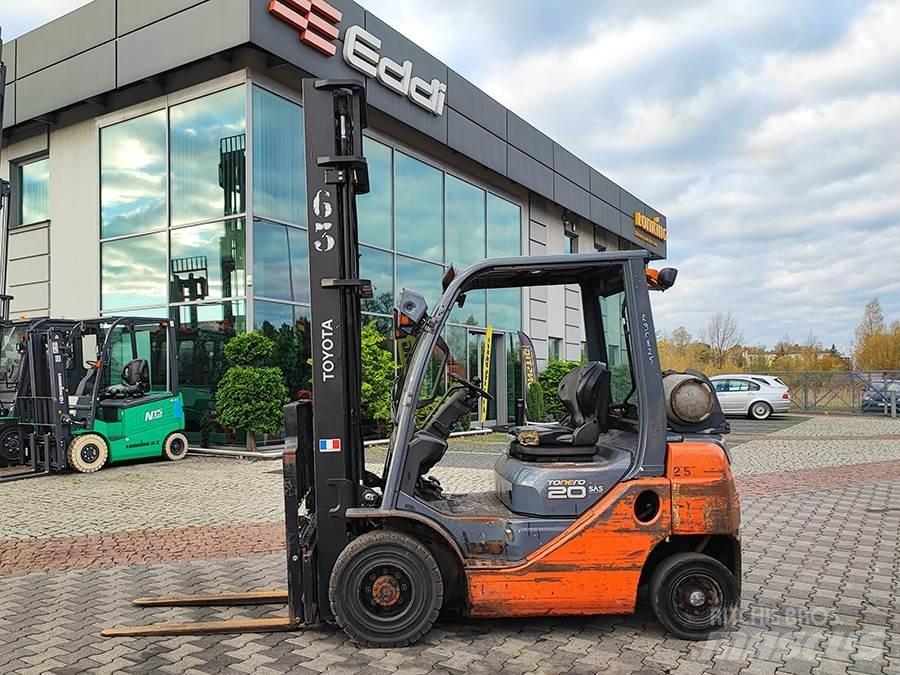 Toyota 02-8FGF20 Gasolmotviktstruckar