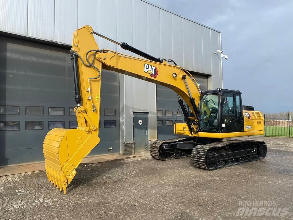 CAT 323D3 Bandgrävare