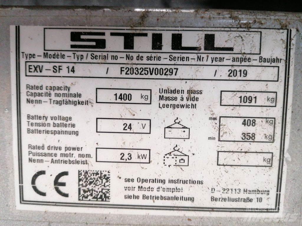 Still EXV-SF14 Staplare-led