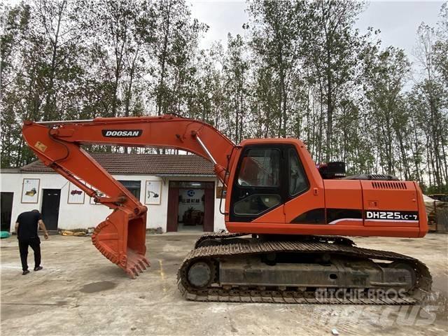 Doosan DH225LC-7 Bandgrävare