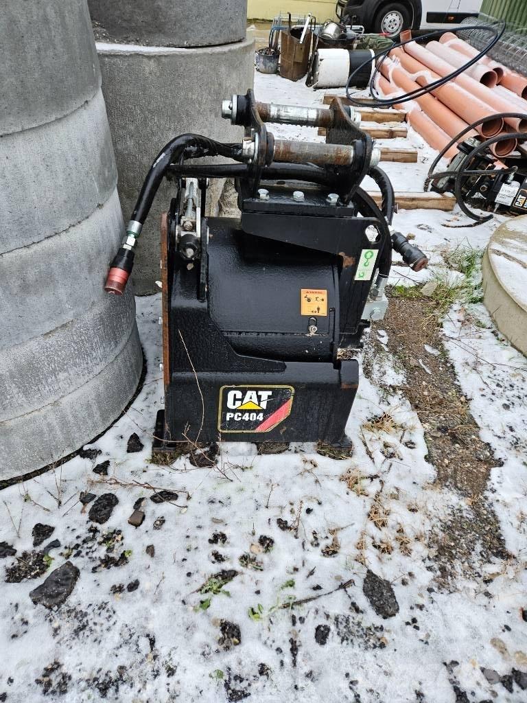CAT PC 404 Hyvlar