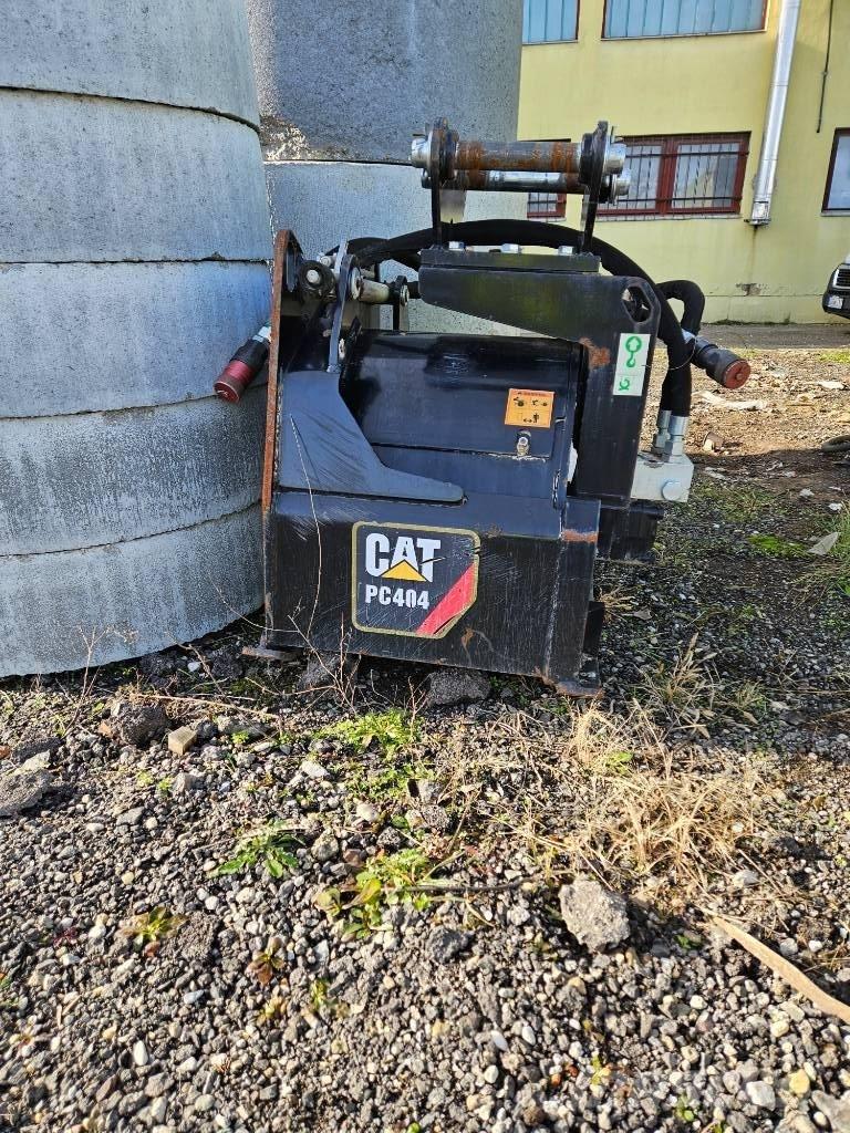 CAT PC 404 Hyvlar