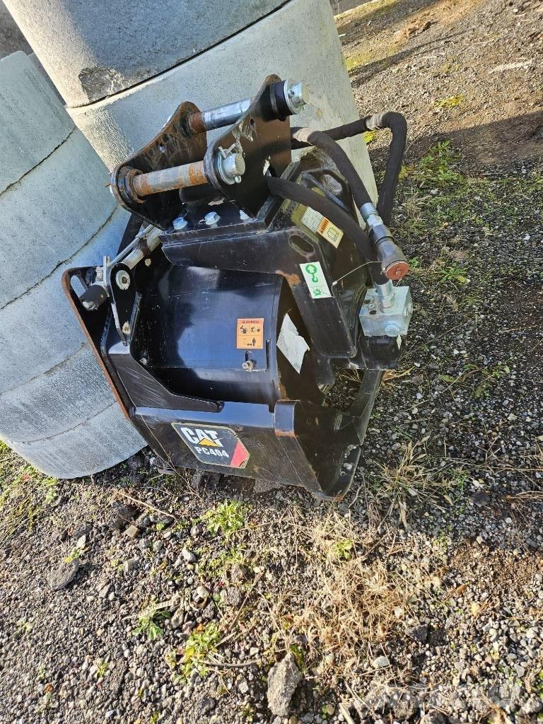 CAT PC 404 Hyvlar