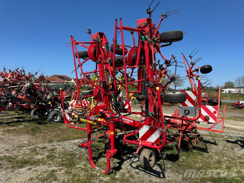 Kverneland 8090 Vändare och luftare