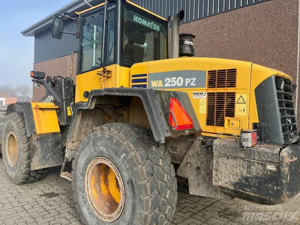 Komatsu WA 250 PZ-5 Hjullastare