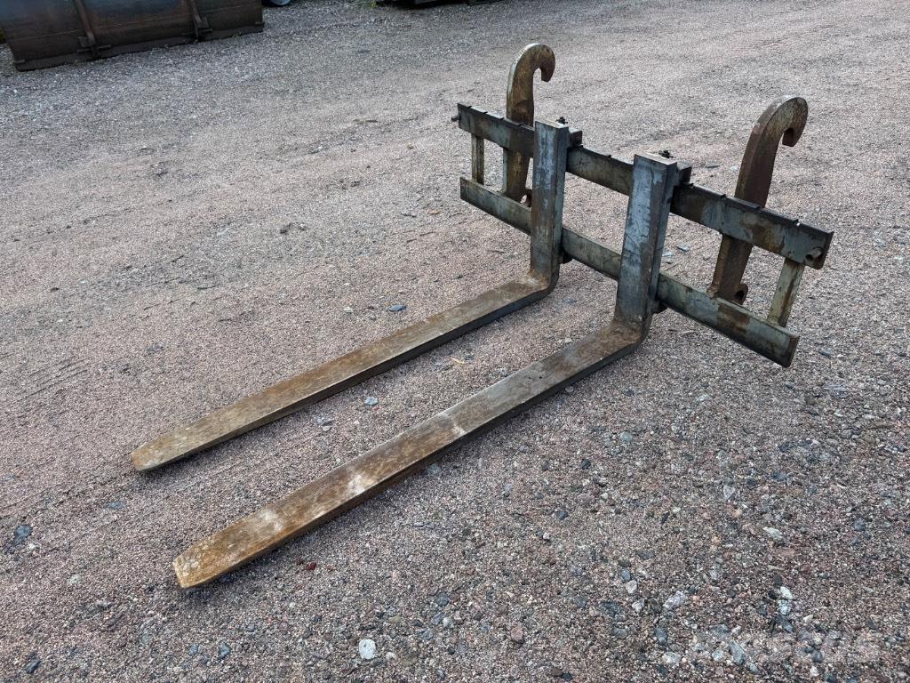 LM Trac 680 Redskapsbärare