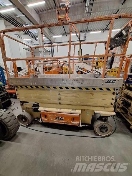 JLG 3246 ES Saxliftar