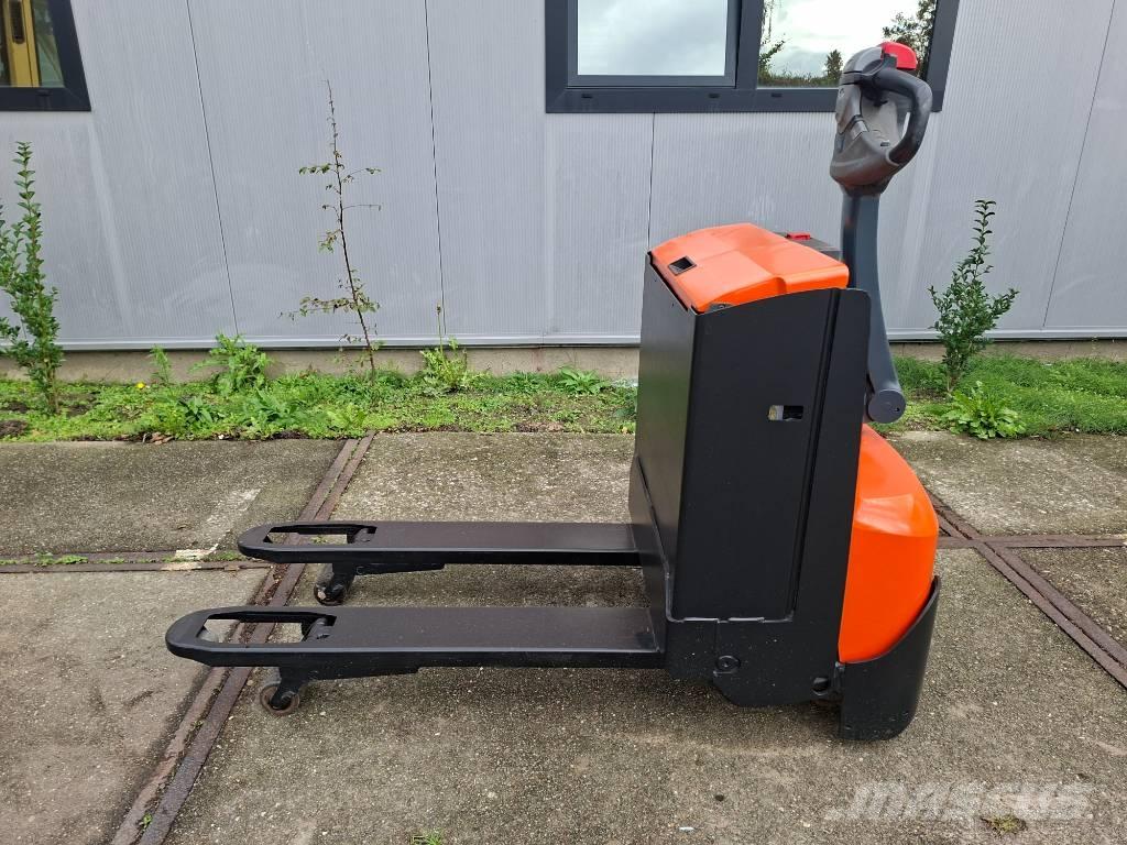 BT LWE 160 Låglyftare utan plattform