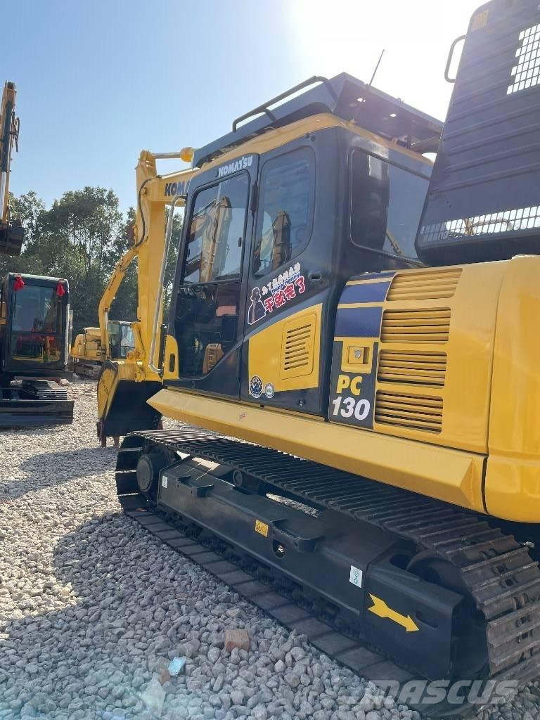 Komatsu 130-7 Bandgrävare